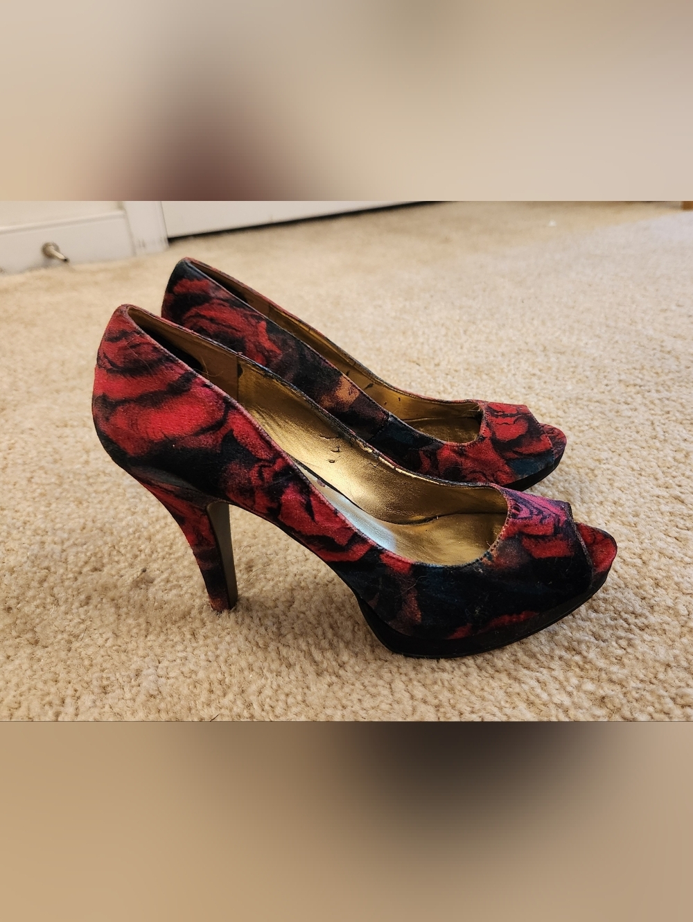 Nine West Cinched 4" Velvet Rose Floral‎ Open Toe Platform Pumps Heels Size 10